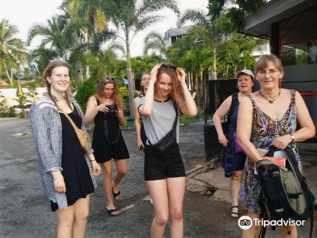 Maple Leaf Hotel เนกอมโบ ภายนอก รูปภาพ