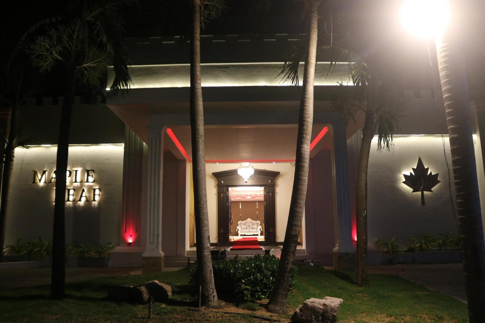 Maple Leaf Hotel เนกอมโบ ภายนอก รูปภาพ